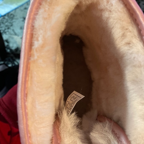 Ugg boots size 10 - Picture 7 of 7